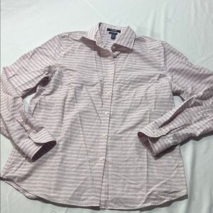 Women’s Chaps RL no iron button down shirt size L